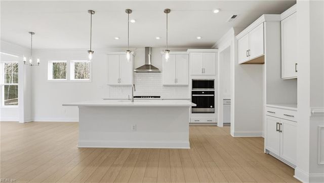 1126 Wharf Hill DR, Smithfield, VA 23430