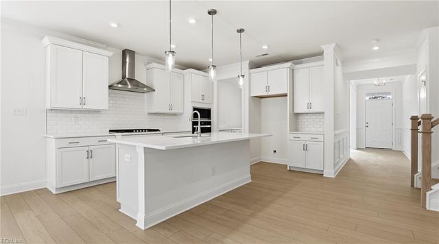 1126 Wharf Hill DR, Smithfield, VA 23430