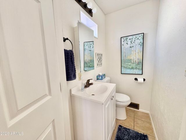 111 S GREENFIELD Road 589, Mesa, AZ 85206