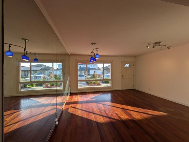 3726 Martin Drive, San Mateo, CA 94403