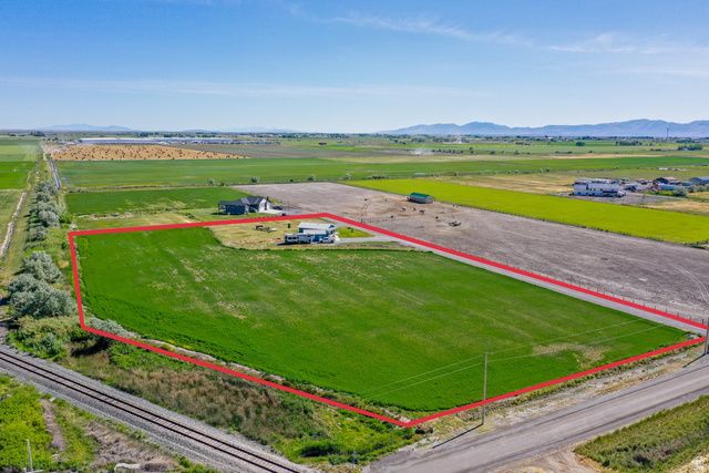 5245 W 4000 N, Corinne, UT 84307