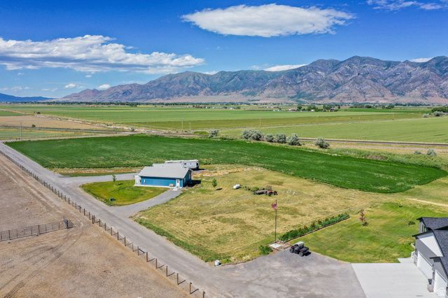 5245 W 4000 N, Corinne, UT 84307