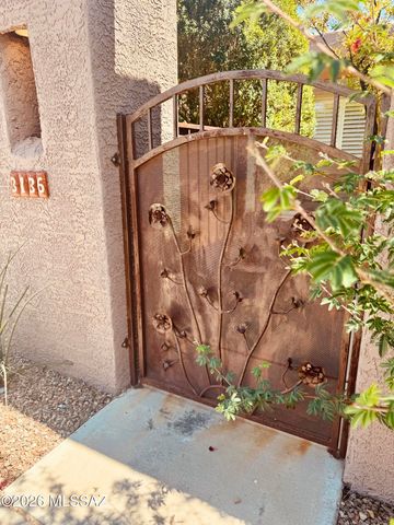 3136 E Macenroe Lane, Tucson, AZ 85716