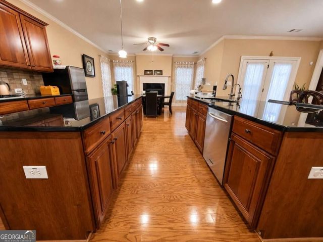 1653 Elesmere Oak Court, Duluth, GA 30097