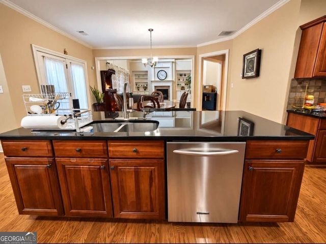 1653 Elesmere Oak Court, Duluth, GA 30097