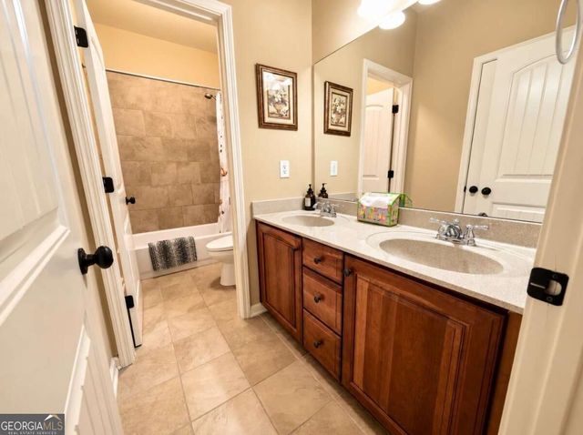 1653 Elesmere Oak Court, Duluth, GA 30097