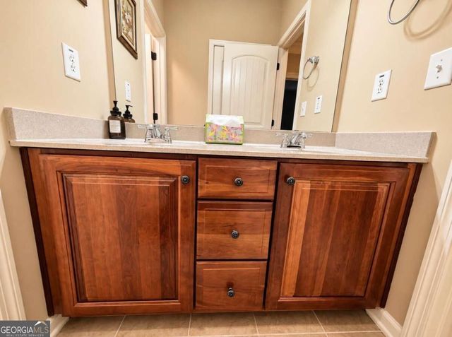 1653 Elesmere Oak Court, Duluth, GA 30097