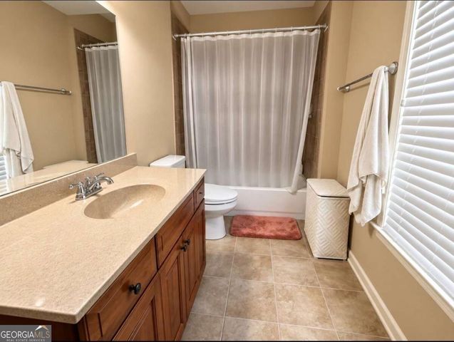 1653 Elesmere Oak Court, Duluth, GA 30097