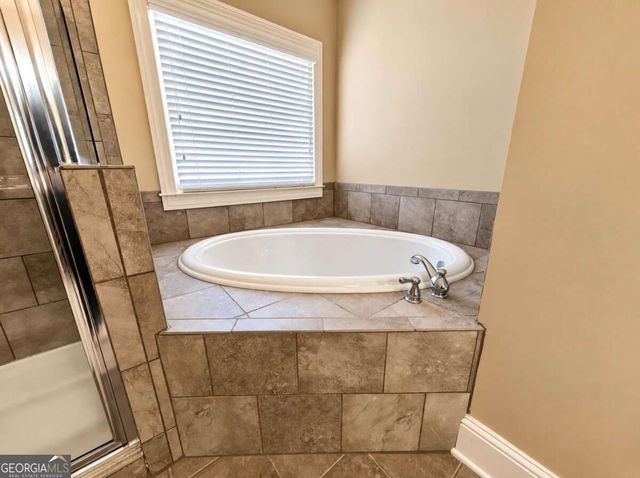 1653 Elesmere Oak Court, Duluth, GA 30097