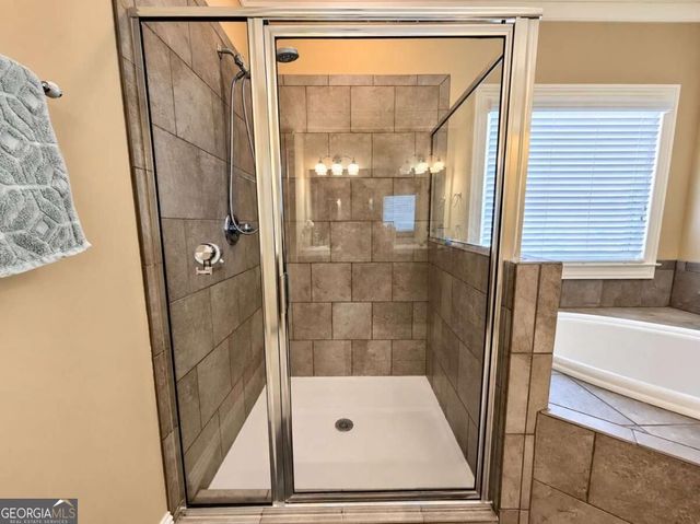 1653 Elesmere Oak Court, Duluth, GA 30097