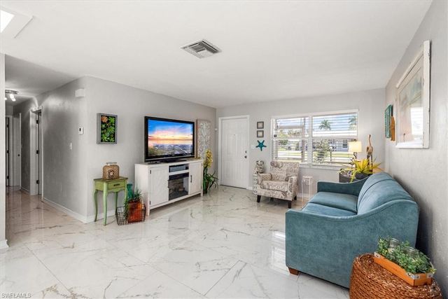 162 Brooks RD, North Fort Myers, FL 33917