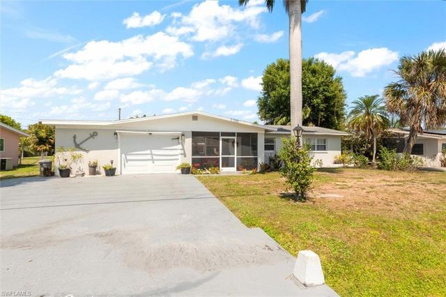 162 Brooks RD, North Fort Myers, FL 33917