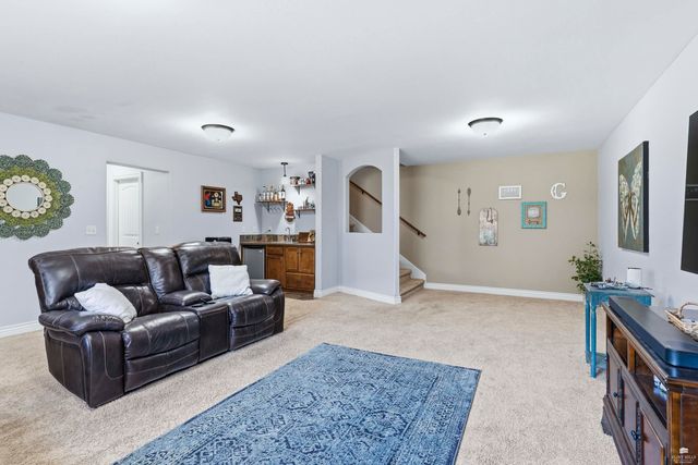 5102 Bramblewood Drive, Manhattan, KS 66503