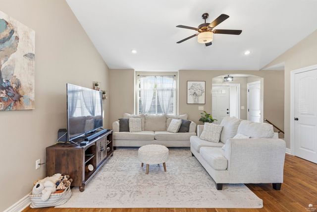 5102 Bramblewood Drive, Manhattan, KS 66503