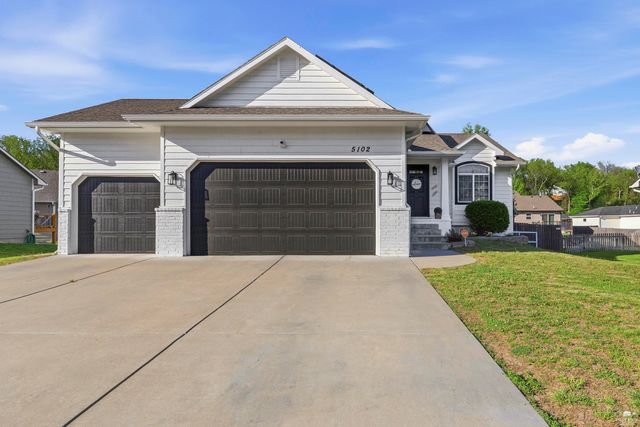 5102 Bramblewood Drive, Manhattan, KS 66503