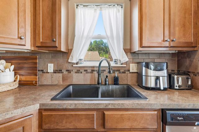 5102 Bramblewood Drive, Manhattan, KS 66503