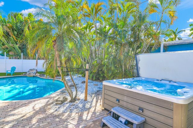 3218 Palm Drive, Delray Beach, FL 33483