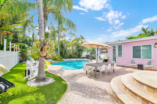 3218 Palm Drive, Delray Beach, FL 33483