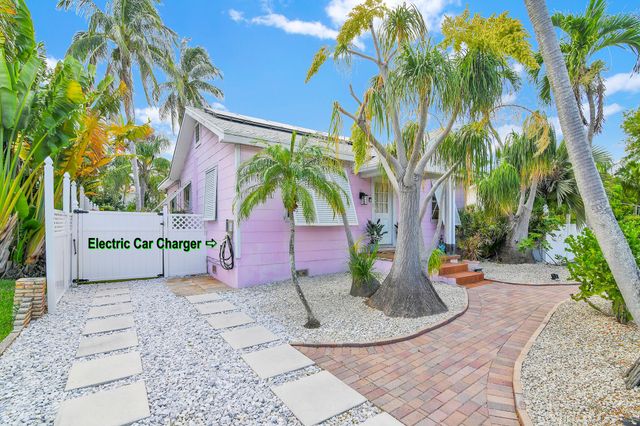 3218 Palm Drive, Delray Beach, FL 33483