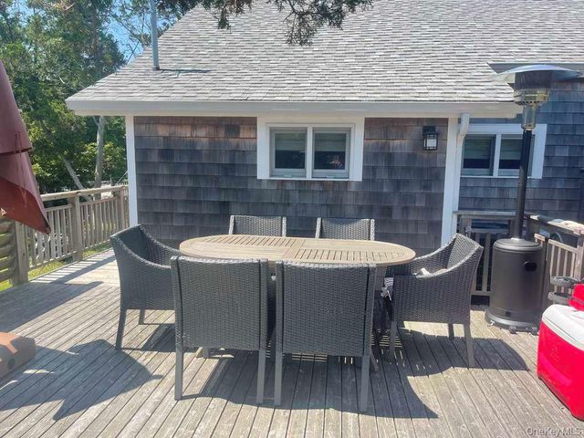 40 Atlantic Avenue, Seaview, NY 11770