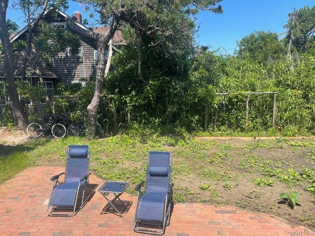 40 Atlantic Avenue, Seaview, NY 11770