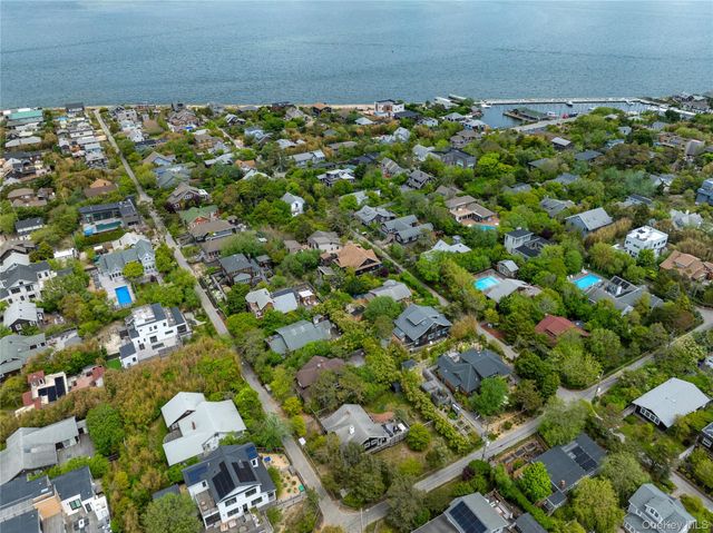 40 Atlantic Avenue, Seaview, NY 11770