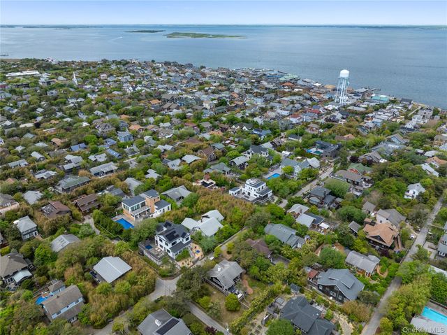 40 Atlantic Avenue, Seaview, NY 11770
