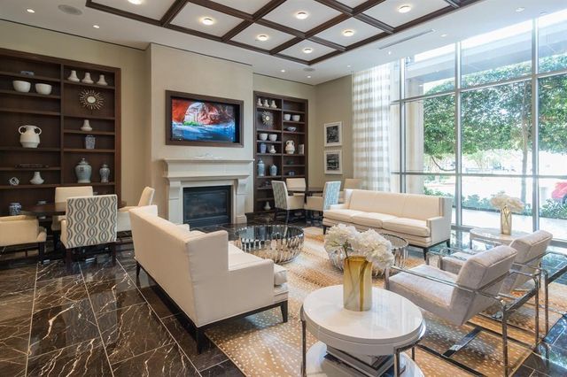 7 Riverway 1201, Houston, TX 77056