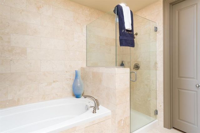 7 Riverway 1201, Houston, TX 77056