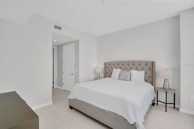 400 CENTRAL AVENUE 1204, St Petersburg, FL 33701