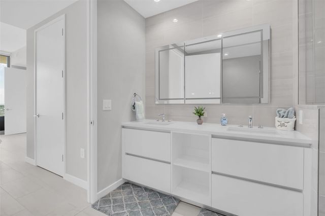 400 CENTRAL AVENUE 1204, St Petersburg, FL 33701