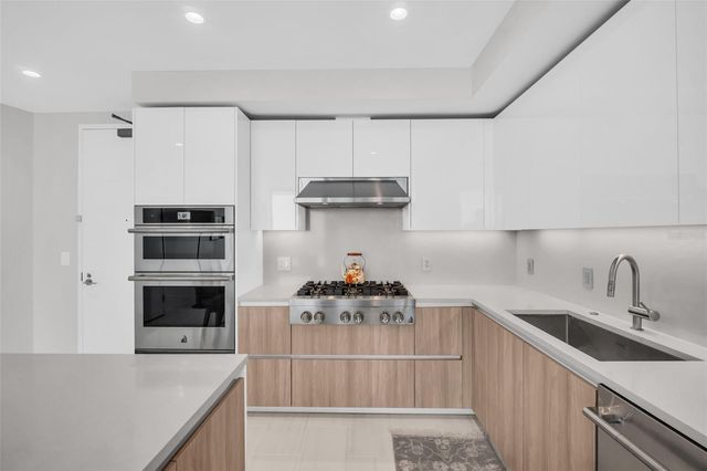 400 CENTRAL AVENUE 1204, St Petersburg, FL 33701