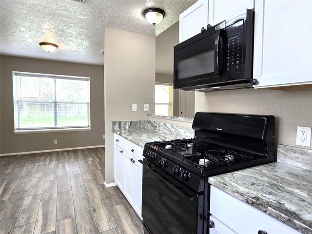 24015 Farm Hill Road, Spring, TX 77373