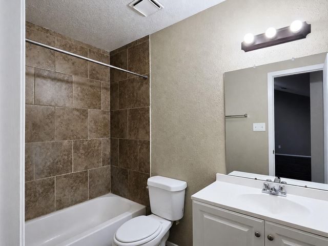 24015 Farm Hill Road, Spring, TX 77373