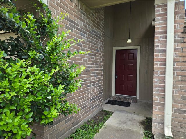 24015 Farm Hill Road, Spring, TX 77373