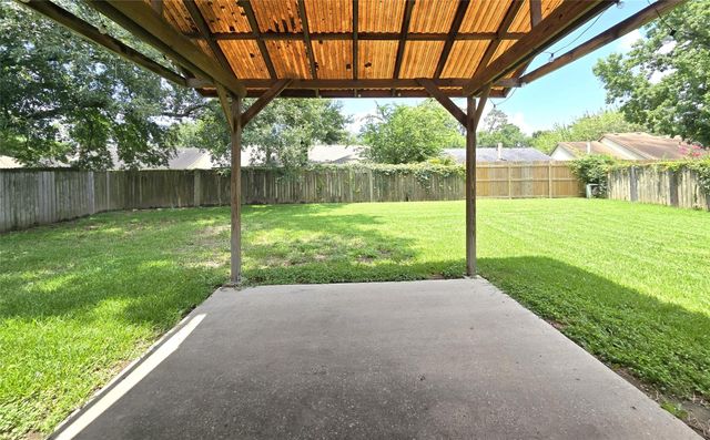24015 Farm Hill Road, Spring, TX 77373