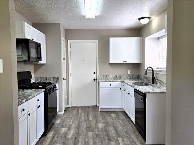 24015 Farm Hill Road, Spring, TX 77373