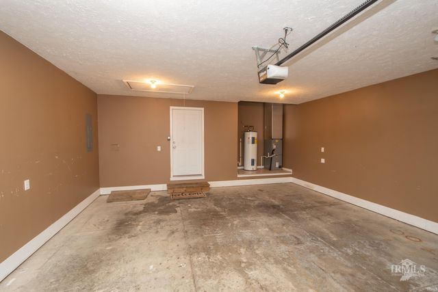 7816 W Frankie Lane, Yorktown, IN 47396