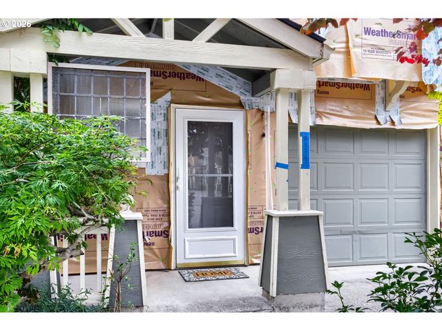 2674 Ne 6TH Pl, Portland, OR 97212