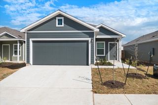 423 Bullhead RD, Bastrop, TX 78602