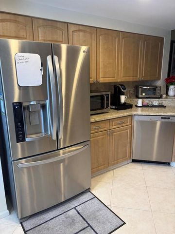 7254 Clunie Place 15005, Delray Beach, FL 33446