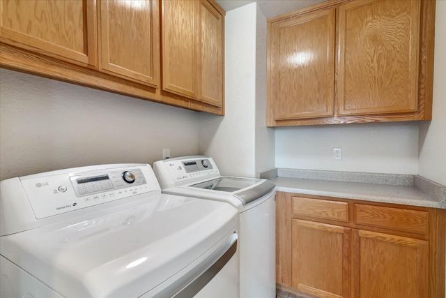 1667 Sallie O Dr, Manteca, CA 95336