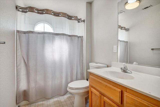 1667 Sallie O Dr, Manteca, CA 95336