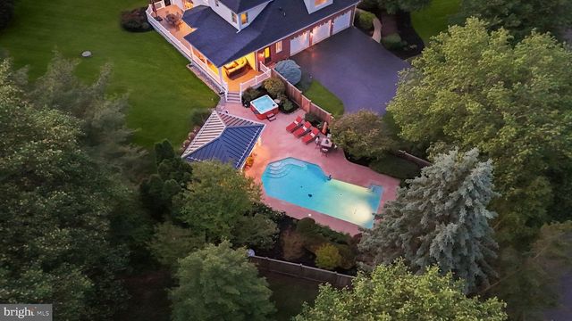 324 RIDGE AVE, Newtown, PA 18940
