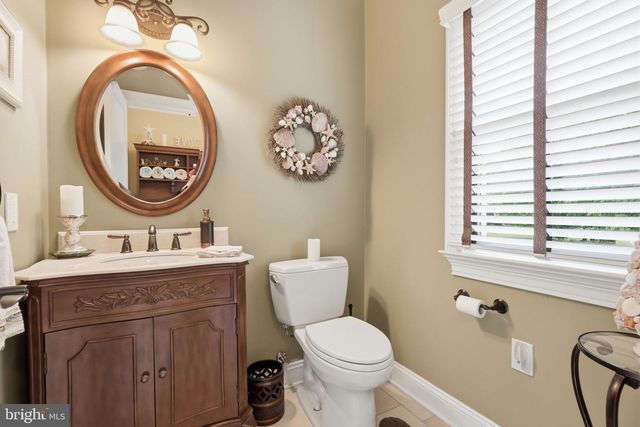 324 RIDGE AVE, Newtown, PA 18940