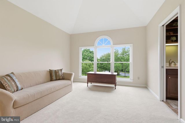 324 RIDGE AVE, Newtown, PA 18940