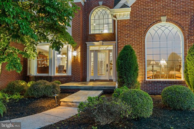 324 RIDGE AVE, Newtown, PA 18940
