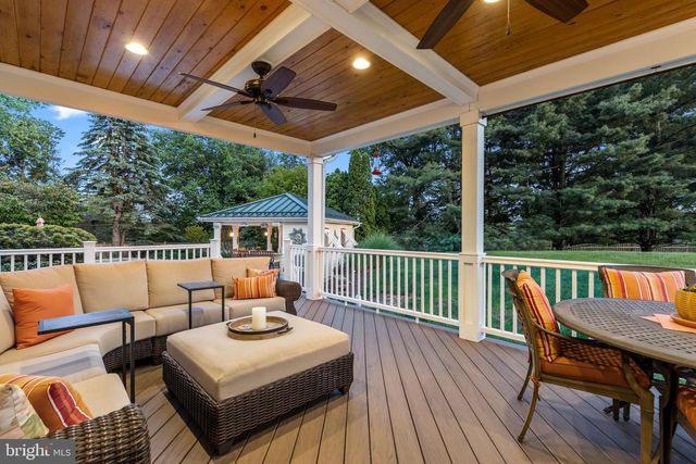324 RIDGE AVE, Newtown, PA 18940
