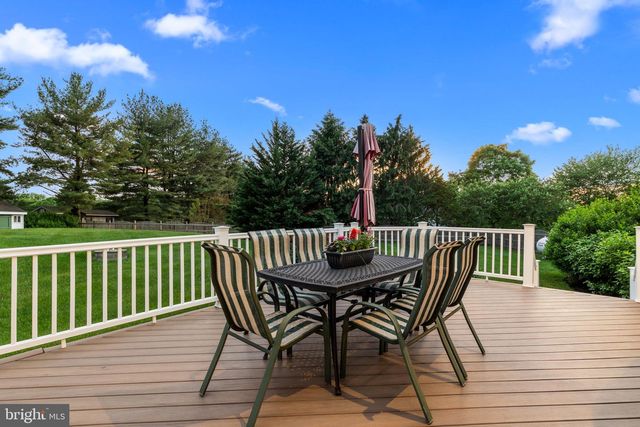 324 RIDGE AVE, Newtown, PA 18940