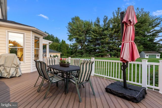 324 RIDGE AVE, Newtown, PA 18940